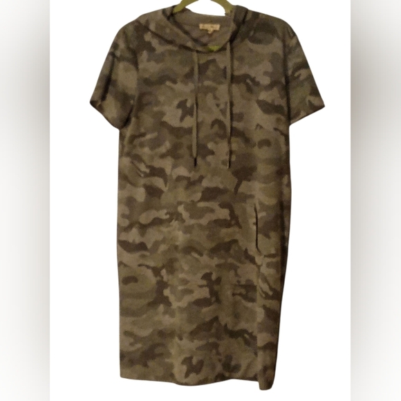 Jane & Delancey - Sweatshirt Dress Grey Camouflage Short Sleeve, Pockets, Size M - Picture 9 of 13